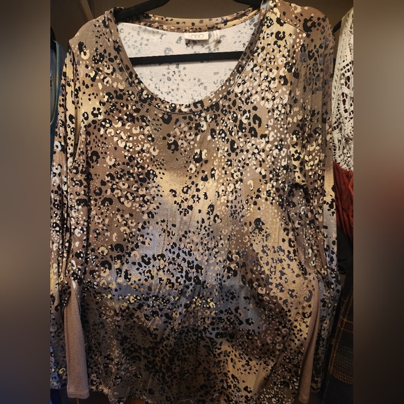 Logo leopard print top - Picture 1 of 3